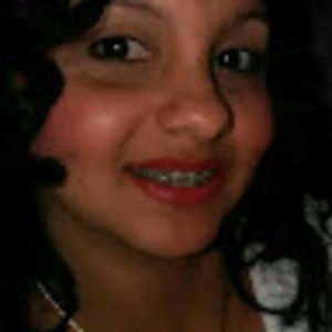 Meet your Posher, Yesenia